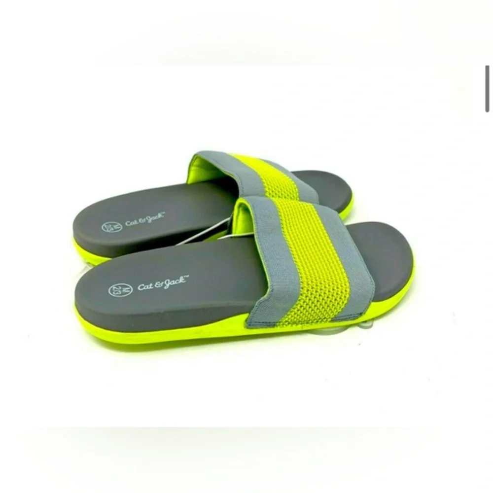 Cat & Jack Aaidan Slip On Slides Yellow Boys Size 4/5 NWT